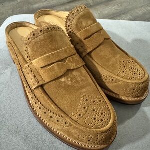 New never used size 37 BRAND ANGELA SCOTT